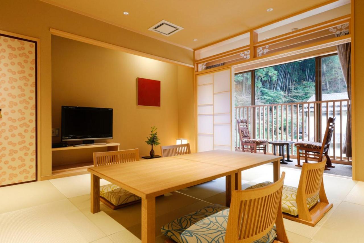 Yuraku Kinosaki Spa & Gardens Toyooka  Exterior photo